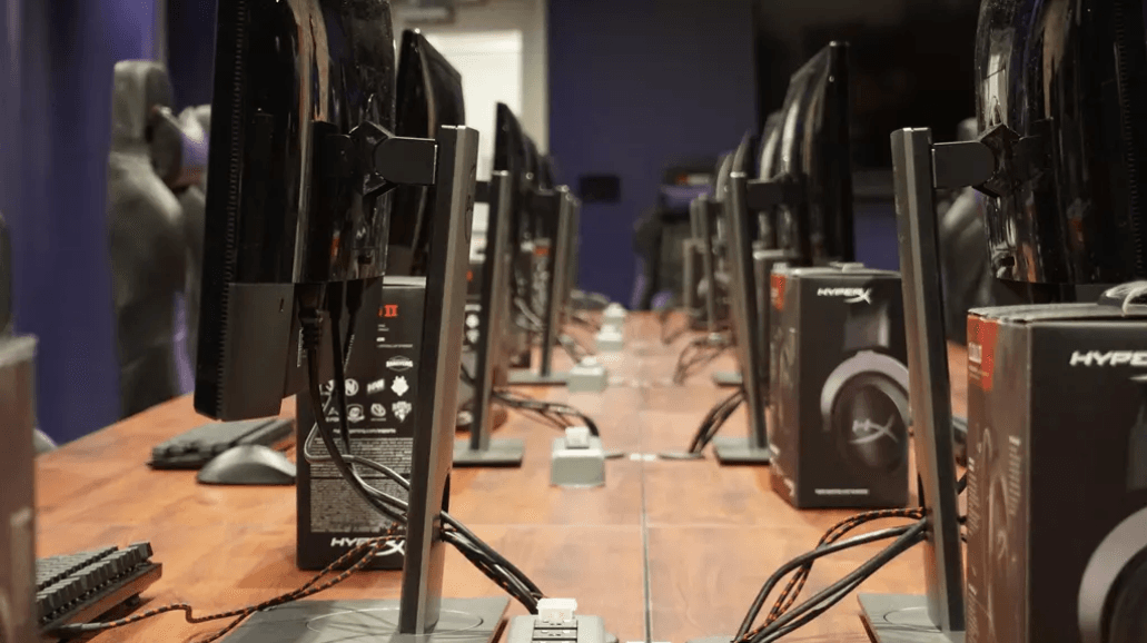 Event space with fans